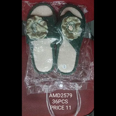Slippers (36 PCS) wholesale